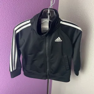 ADIDAS - OUTERWEAR